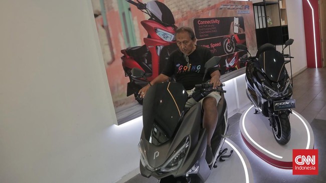 Proses verifikasi data pembelian motor listrik subsidi Rp7 juta kali ini lebih cepat dari sebelumnya.