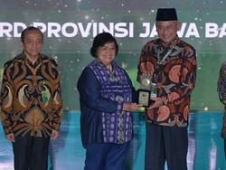 Kendalikan Pencemaran Citarum, Pemprov Jabar Diganjar Penghargaan KLHK