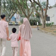 Ini Profil Ikram Rosadi, Calon Suami Larissa Chou yang Baru Dipamerkan ke Publik!