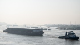 Presiden Prabowo Subianto mengatakan pemerintah Indonesia berencana memproduksi bensin dengan bahan dasar batu bara. Langkah tersebut sebelumnya juga dilakukan China yang mengembangkan teknologi konversi batu bara menjadi minyak, gas, dan bahan kimia
