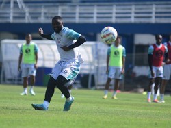 Lawan Persija, Levy Madinda Siap Jaga Harga Diri Persib