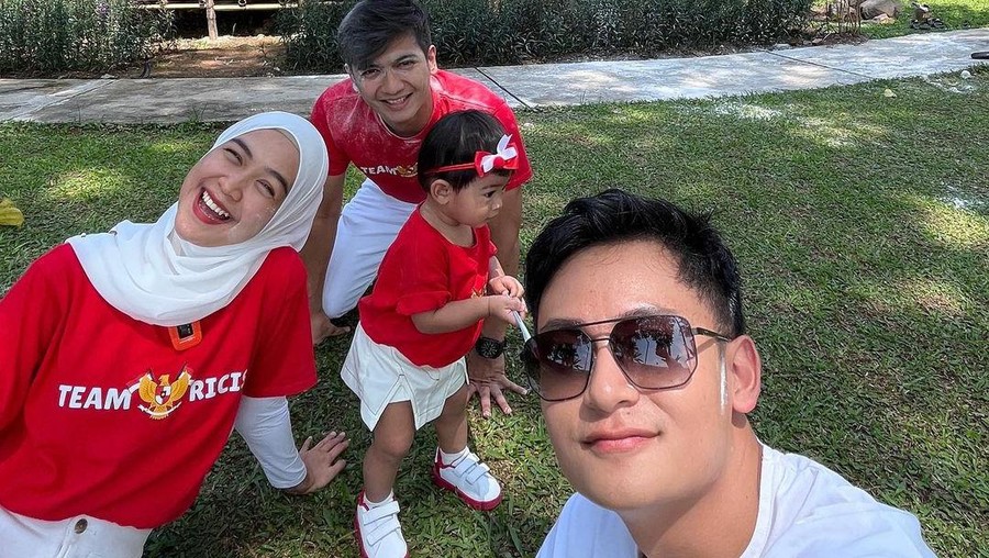 Pernah Dekat, Ria Ricis Disorot Saat Hadiri Sidang Skrwipsi Randy Martin