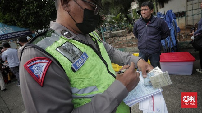 Tilang uji emisi oleh Polda Metro Jaya digelar di lima titik hari ini. Ada di Jakarta Timur hingga Jakarta Selatan.