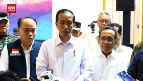 VIDEO: Jokowi Bantah Bertemu Surya Paloh Bahas Duet Anies-Muhaimin