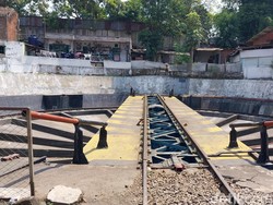 Mengintip Alat Pemutar Lokomotif di Stasiun Malang yang Ada Sejak 1879