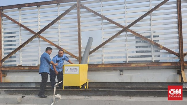 Pemprov DKI menjadikan lokasi prioritas water mist adalah di gedung-gedung yang berada di jalur dilewati delegasi KTT ke-43 ASEAN di Jakarta.