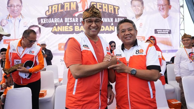 Anies Baswedan memuji semangat perjuangan pahlawan nasional asal Tasikmalaya, Djuanda, yang telah menjadikan Indonesia satu tanah air lewat Deklarasi Djuanda.