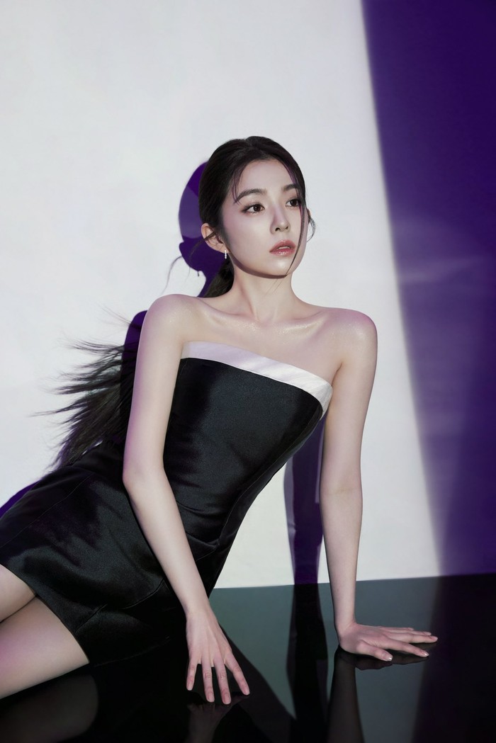 Bukan main, popularitas Irene tak kalah dengan idol generasi empat. Buktinya, produk 2aN ditandai terjual habis dalam waktu kurang dari satu menit. Tidak heran jika Irene dijuluki sebagai 'CF Queen'./ Foto: twitter.com/2an_official_jp