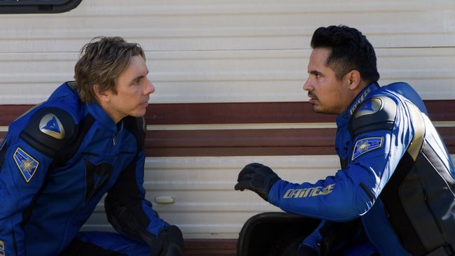Jadwal Bioskop Trans TV hari ini (20 Februari) CHiPs. Berikut sinopsis CHiPs (2017) dibintangi Dax Shepard dan Michael Peña.