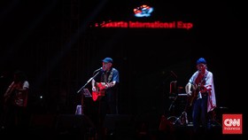 FOTO: Celetukan Kritis Warnai Reuni Iwan Fals x Sawung Jabo