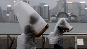 FOTO: Topan Saola Hantam Hong Kong