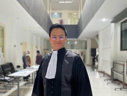 MK dan Jalan Memutar Menemukan Kebenaran