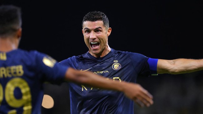 Cristiano Ronaldo mempertajam rekor gol gila miliknya di level profesional usai mencetak gol ke-850 saat Al Nassr bantai Al Hazm 5-1 di Liga Saudi.