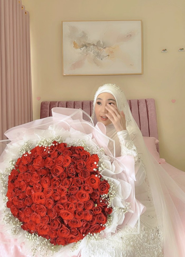 Gaya Larissa Chou Jadi Pengantin