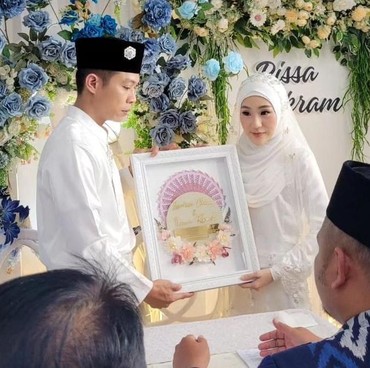 Selamat, Larissa Chou dan Ikram Rosadi Akhirnya Menikah