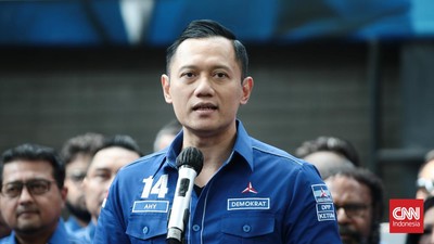 Partai Demokrat menganggap Agus Harimurti Yudhoyono (AHY) punya kans menjadi ketua tim pemenangan Prabowo-Gibran di Pilpres 2024.