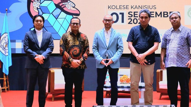 Kepala SMA Kolese Kanisius Thomas Gunawan Wibowo mengatakan, Canisius Education Fair 2023 kali ini diadakan bersamaan dengan Canisius Talents Spotting XV.