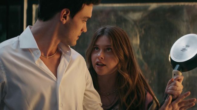 Sinopsis My Fault, film romantis yang menampilkan kompleksitas hubungan dua orang yang tiba-tiba menjadi saudara tiri.