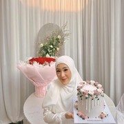 5 Sumber Kekayaan Larissa Chou Sebelum Menikah dengan Ikram Rosadi