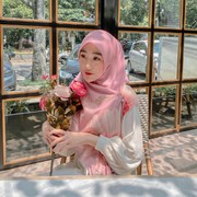 5 Sumber Kekayaan Larissa Chou Sebelum Resmi Menikah dengan Ikram Rosadi