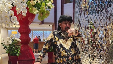 Diteriaki Petugas Imigrasi Arab 'Setan' Saat Masuk Jeddah, Limbad: I'm Artist