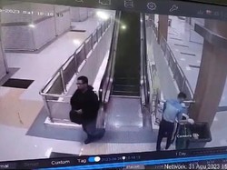 Karyawan Toko HP di Surabaya Curi Rp 25 Juta Buat Judi Slot, Semalam Ludes