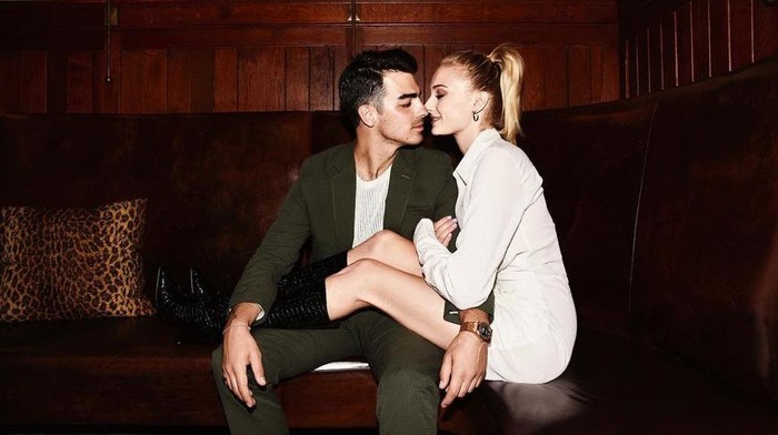 Momen Mesra Joe Jonas dan Sophie Turner yang Bikin Kaget Bakal Cerai