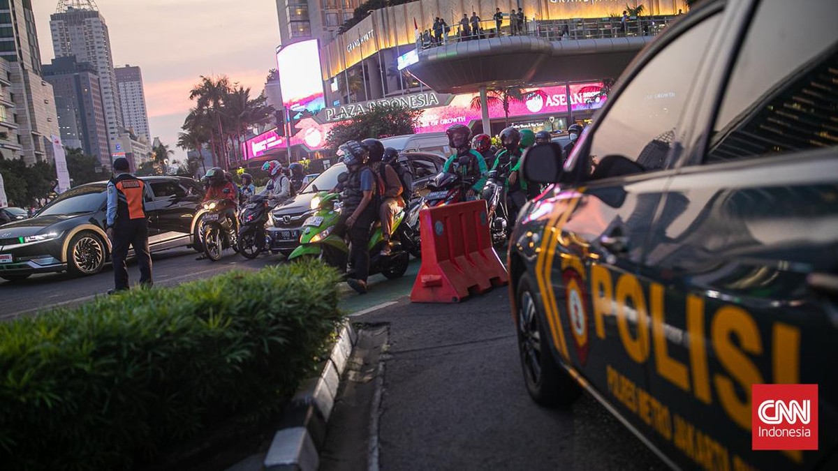 FOTO: Pelaksanaan Buka Tutup Jalan Selama KTT ASEAN di Jakarta