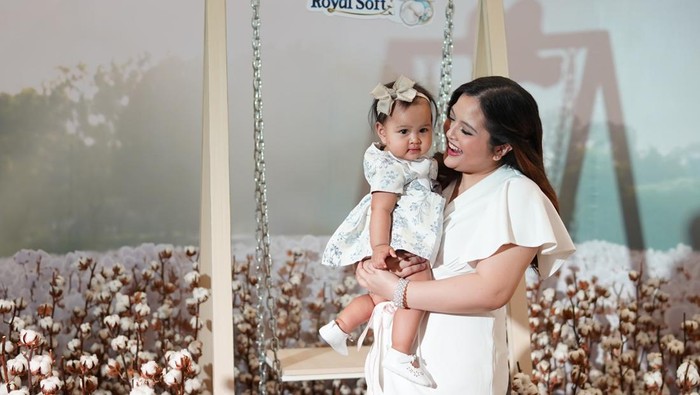 Jadi Pelopor Popok Organik, MamyPoko Royal Soft Sukses Dapat Penghargaan MURI hingga Hadirkan Tasya Kamila sebagai Campaign Ambassador