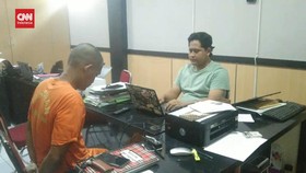 VIDEO: Pimpinan Ponpes Ditangkap Polisi Karena Cabuli Santri