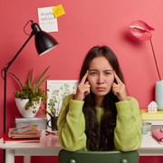 6 Zodiak yang Paling Suka Overthinking, Kamu Termasuk?