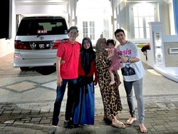 Aldi Taher Ketiban Berkah, Dikasih Hadiah Rumah Mewah karena Caranya Muliakan Ibu