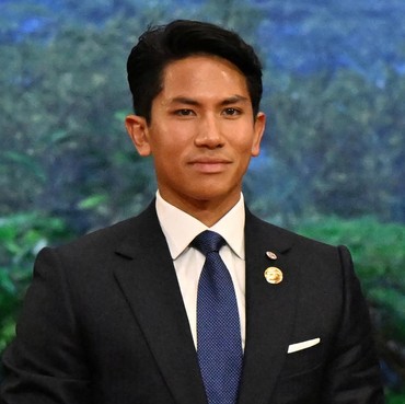 7 Potret Ketampanan Pangeran Abdul Mateen Putra Sultan Brunei di KTT Asean