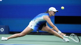 FOTO: Suka Duka Petenis Unggulan di 16 Besar US Open 2023