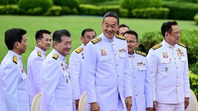 Raja Lantik PM Baru Thailand Sretta Thavisin dan 33 Menteri