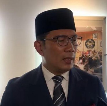 Bahas Beda Sandra Dewi dan Dewi Sandra, Ridwan Kamil Bikin Heboh Warganet