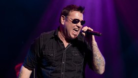 Steve Harwell, Mantan Vokalis Smash Mouth Meninggal Dunia
