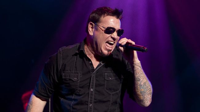 Steve Harwell, Mantan Vokalis Smash Mouth Meninggal Dunia