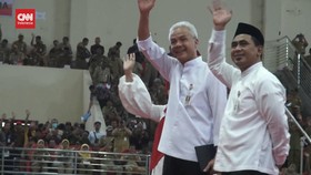VIDEO: Ganjar-Yasin Pamitan ke Ribuan ASN di GOR Semarang