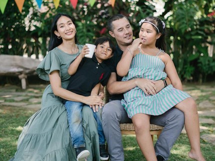 7 Potret Perayaan Ulang Tahun Anak Kedua Happy Salma di Bali, Seru Banget Bun!