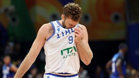 FIBA World Cup: Dihajar AS, Bintang Italia Menangis di Konferensi Pers