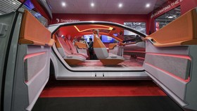 FOTO: Usaha Keras Pabrikan Otomotif Eropa Jegal Mobil China