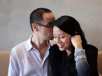 Catatan Menyentuh Dewi 'Dee' Lestari di 1 Tahun Meninggalnya Sang Suami