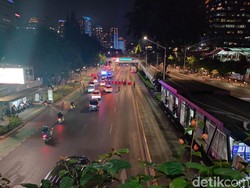 Jl Sudirman Arah Semanggi Ditutup, Kendaraan Dialihkan ke Gatsu