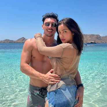 Jessica Iskandar Dicibir Lemot Usai Ditanya soal Malam Pertama