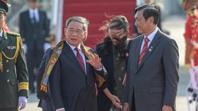 Luhut Jajal Kereta Cepat Bareng PM China Halim-Karawang PP
