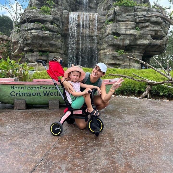 <p>Di waktu luangnya, Marissa tetap <em>quality time</em> bareng suami dan anak-anaknya. Wanita kelahiran Jakarta ini beberapa kali membagikan momen saat berlibur bersama keluarganya, Bunda. (Foto: Instagram @marissaln)</p>