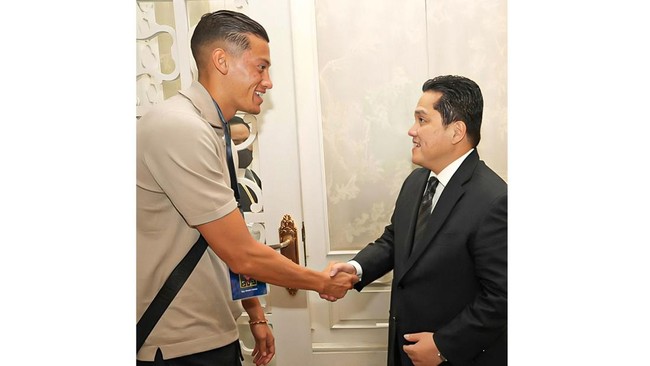 Calon pemain naturalisasi Timnas Indonesia, Jay Idzes memiliki cerita menarik terkait posisi bek tengah yang ditempatinya saat ini.