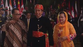 Gala Dinner KTT Asean, Jokowi dan Iriana Pakai Baju Adat Betawi