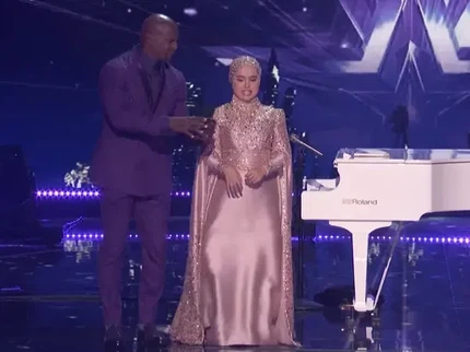 Inspirasi Gaun Rancangan Tiffany Liem yang Dikenakan Putri Ariani di AGT 2023